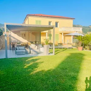 Sole Hébergement de vacances Arma di Taggia